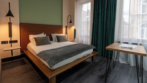 Deluxe Double Room | Minibar, desk, laptop workspace, blackout curtains - Hotel Astra Sarajevo (Sarajevo)