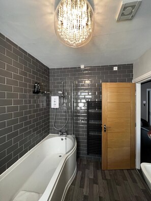 Suite Luxe, salle de bains attenante (Queen) | Salle de bain
