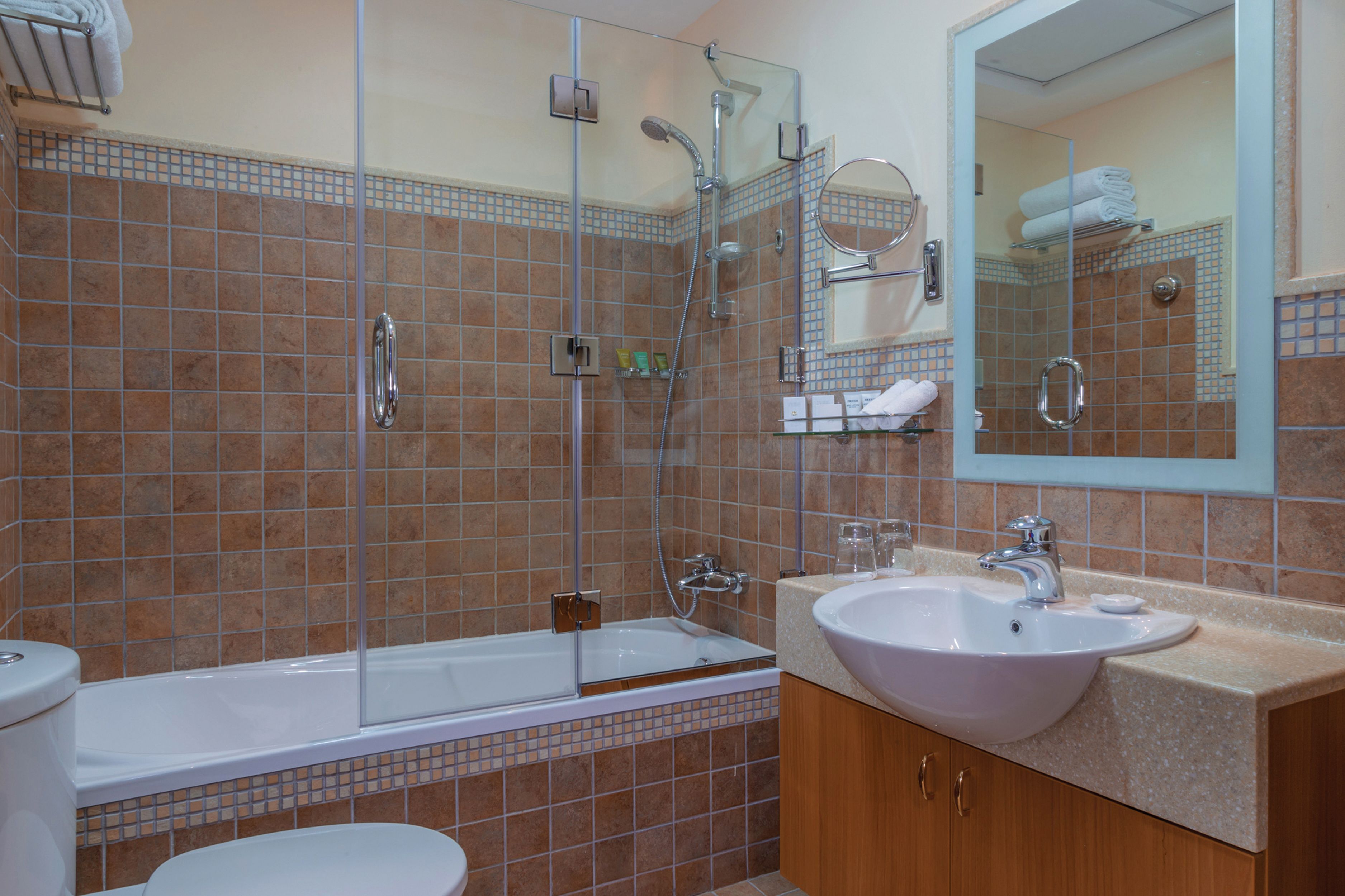 Photo - Carlton Downtown Hotel
