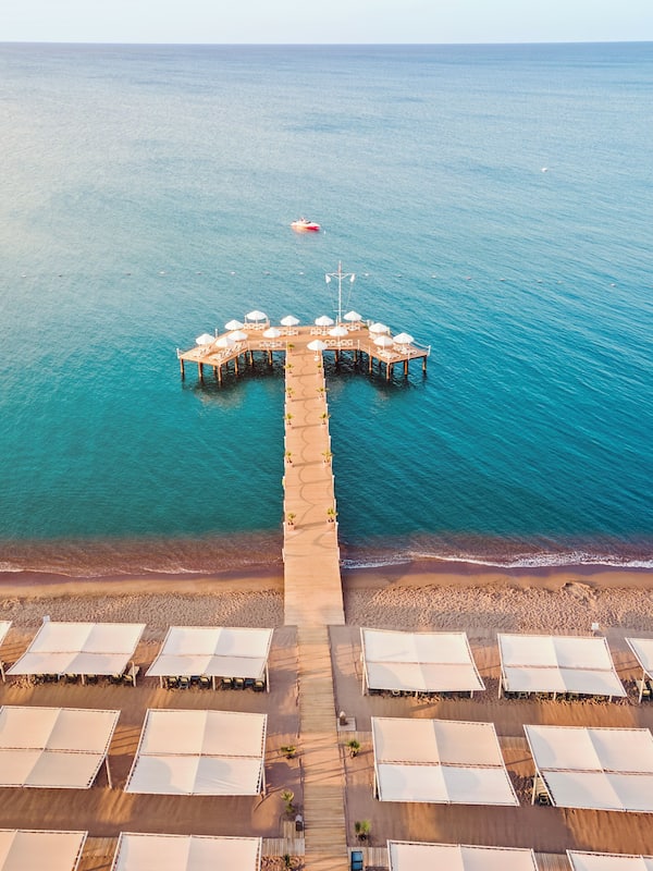 Private beach, free beach cabanas, sun-loungers, beach umbrellas