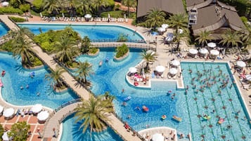 Piscine couverte, piscine extérieure (ouverte en saison)