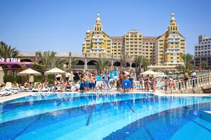 Indoor pool, seasonal outdoor pool, pool umbrellas, sun loungers