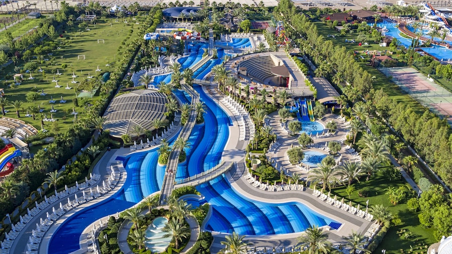 Royal Holiday Palace