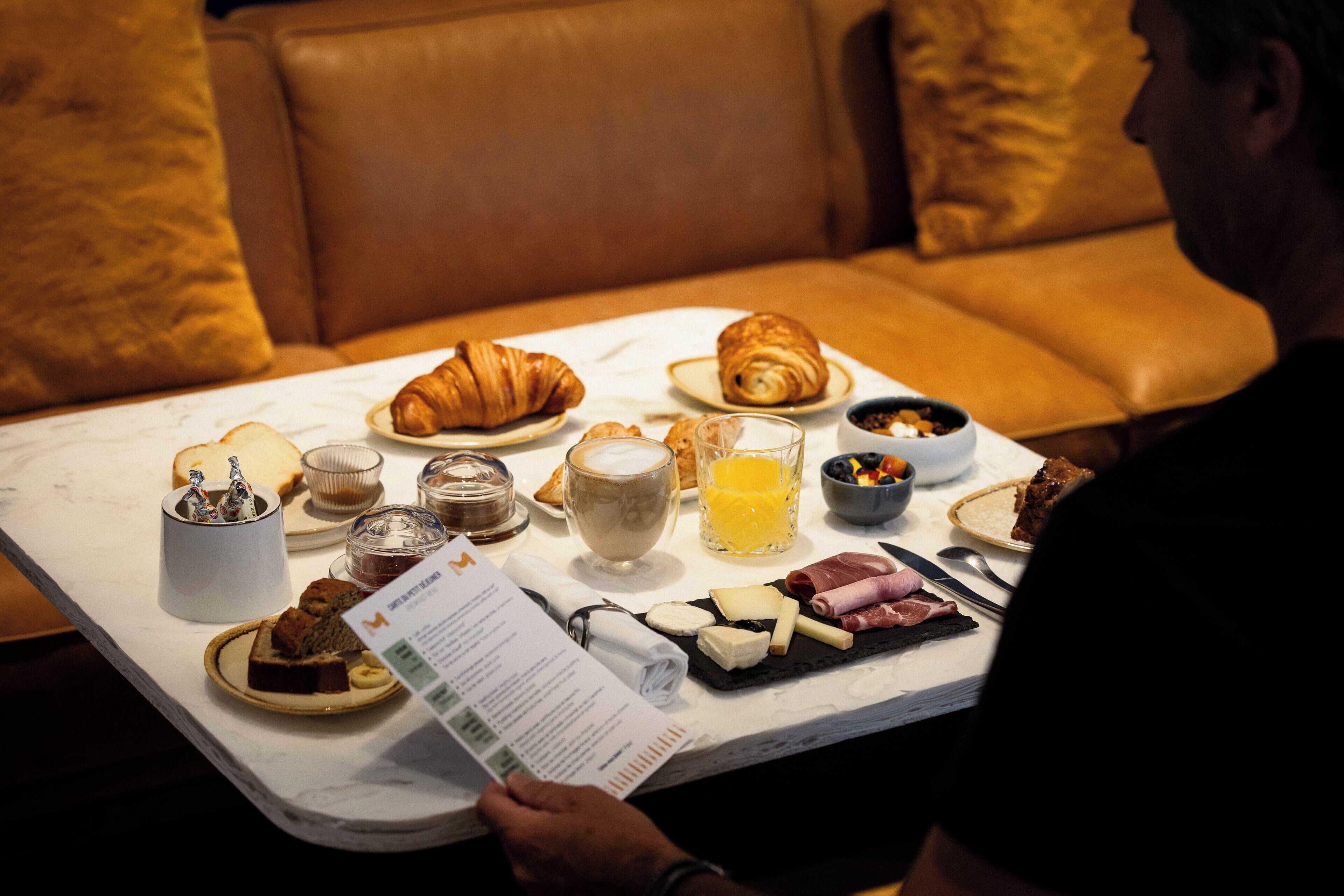 daily continental breakfast (eur 18 per person)