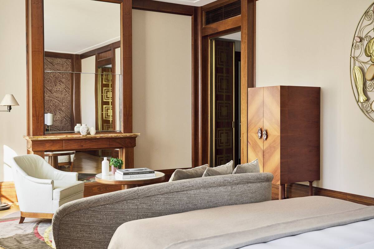 Junior suite, 1 kingsize bed | Uitzicht vanuit de kamer