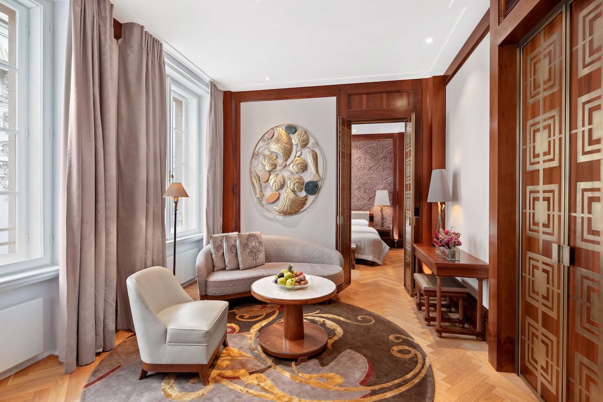 Park, Suite | 1 bedroom, hypo-allergenic bedding, minibar, in-room safe