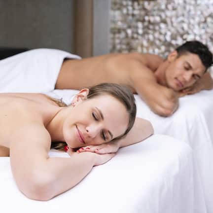 Couples treatment rooms, sauna, steam room, body treatments