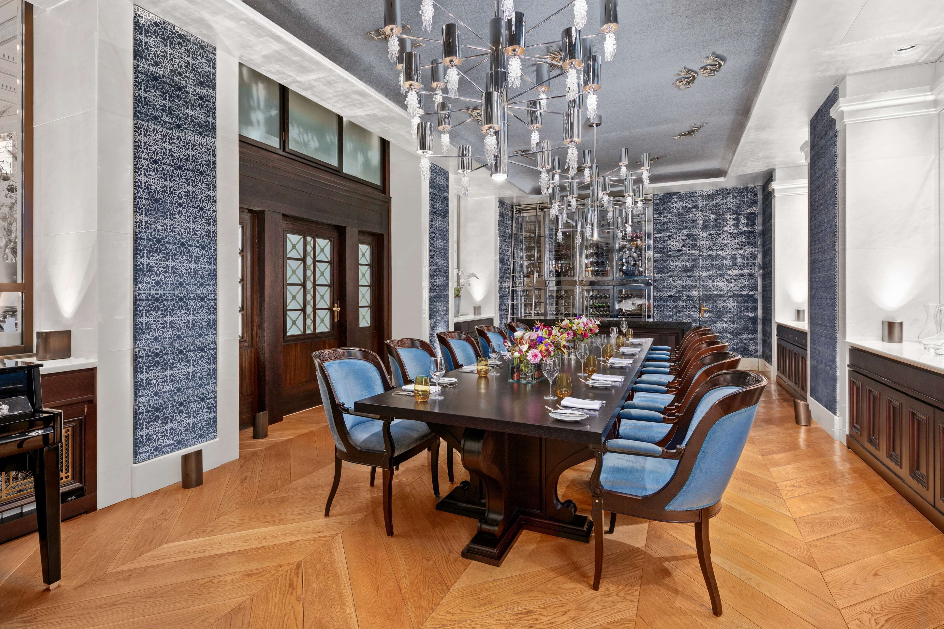 Se sirven desayunos, almuerzos, cenas y cocina internacional 