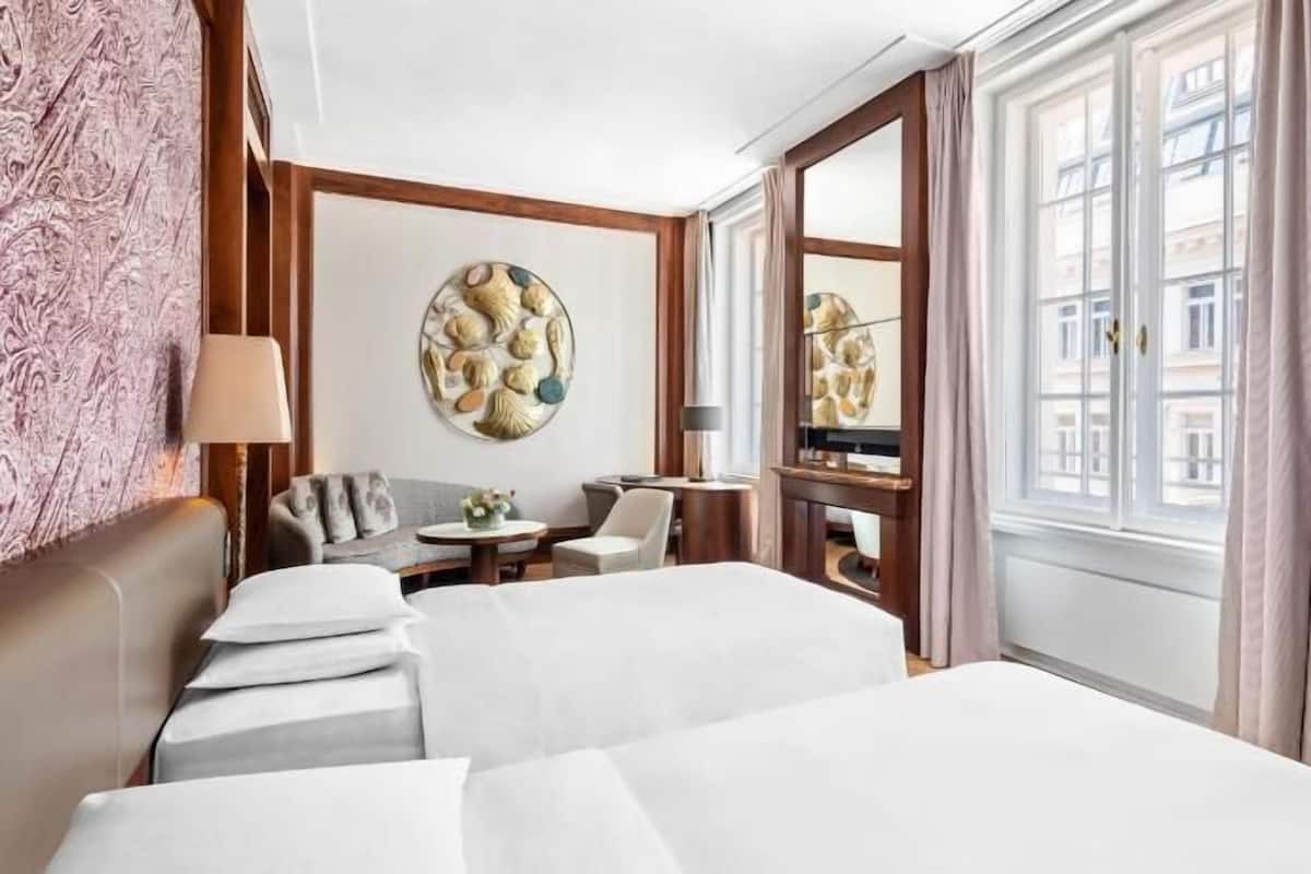 Hypo-allergenic bedding, minibar, in-room safe, individually decorated