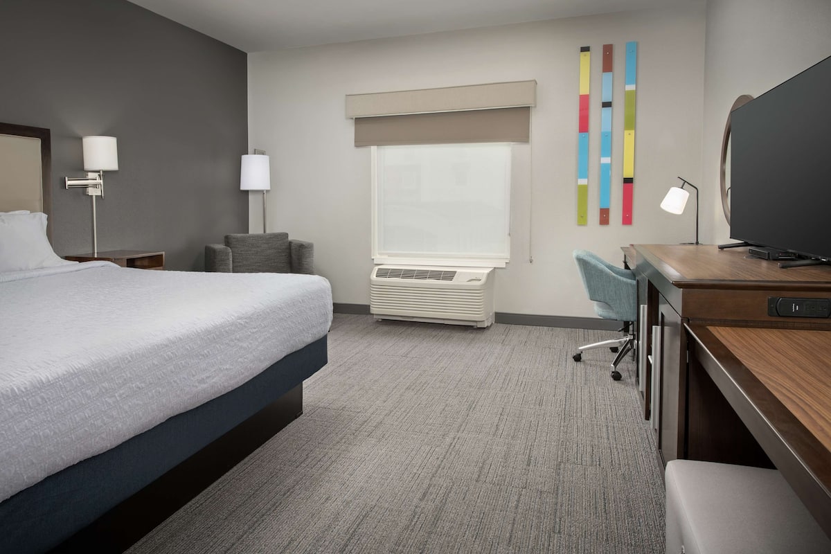 In-room safe, desk, laptop workspace, free cribs/infant beds