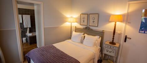 In-room safe, desk, iron/ironing board, free WiFi