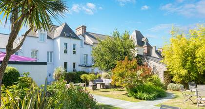 Hôtel Traiteur les Ormes, The Originals Relais