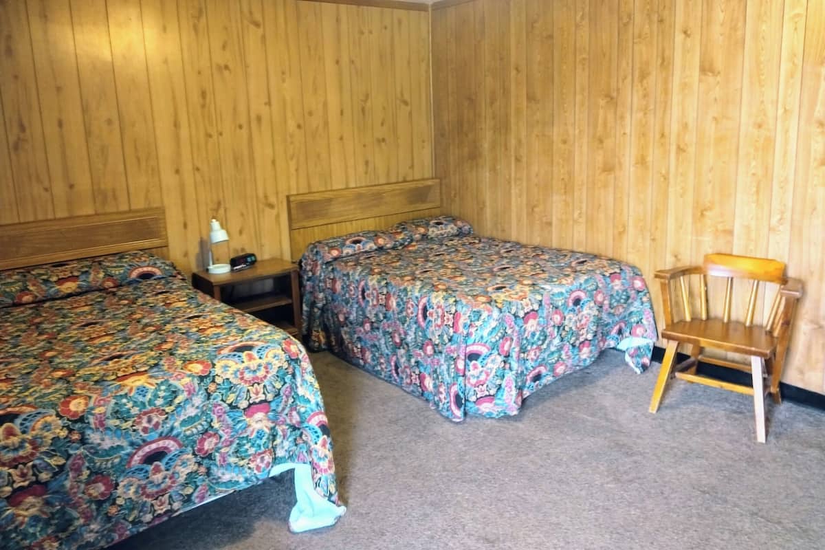Classic Double Room, 2 Double Beds, Non Smoking