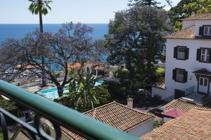 View from property - Hotel Quinta da Penha de França (Funchal)