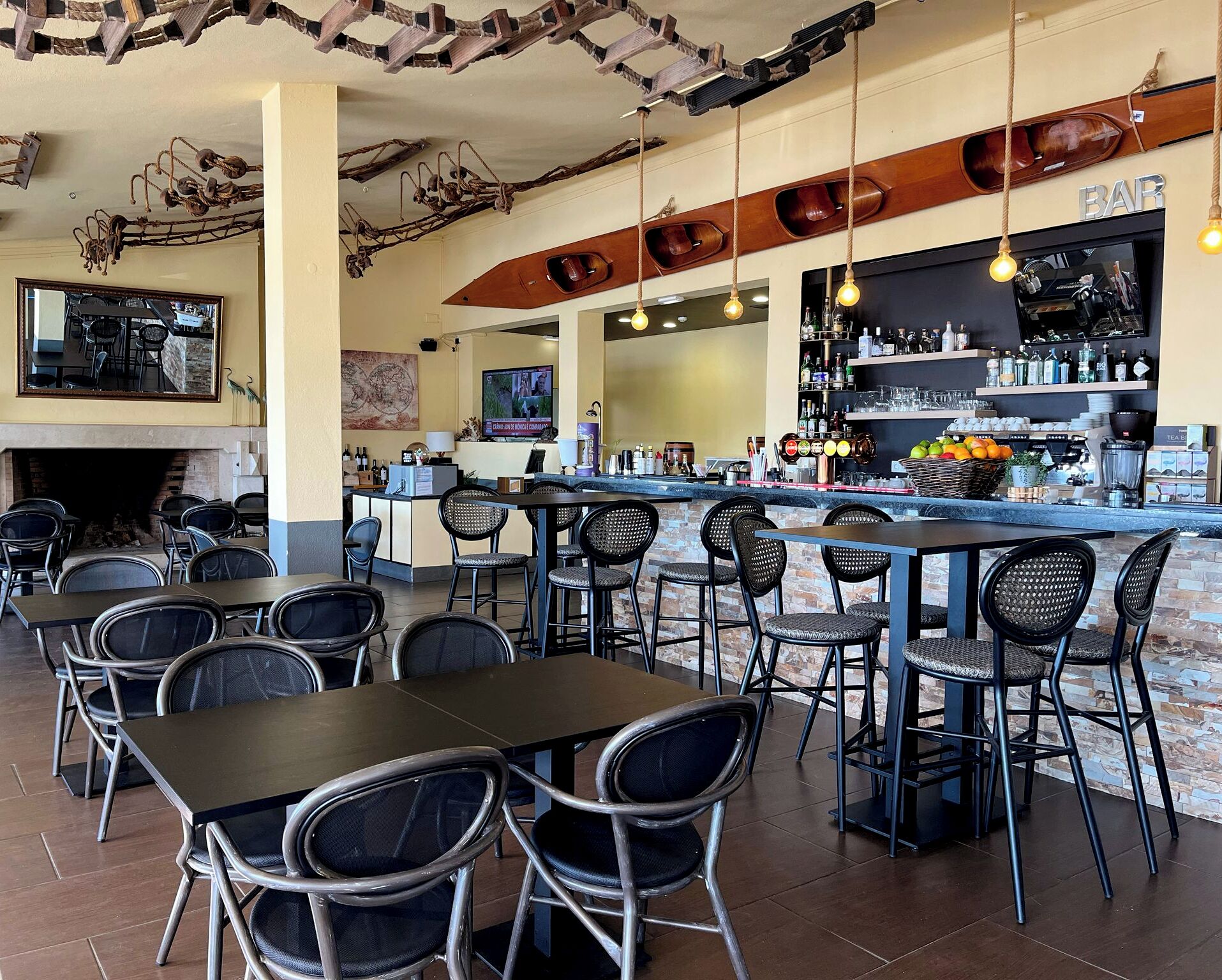Bar (en la propiedad)