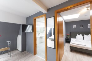 Literie hypoallergénique, coffres-forts dans les chambres