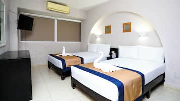 Chambre Standard | Literie de qualité supérieure, coffres-forts dans les chambres, bureau