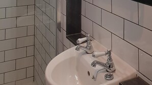 Uklassifisert bilde, 3 av 61, knapp