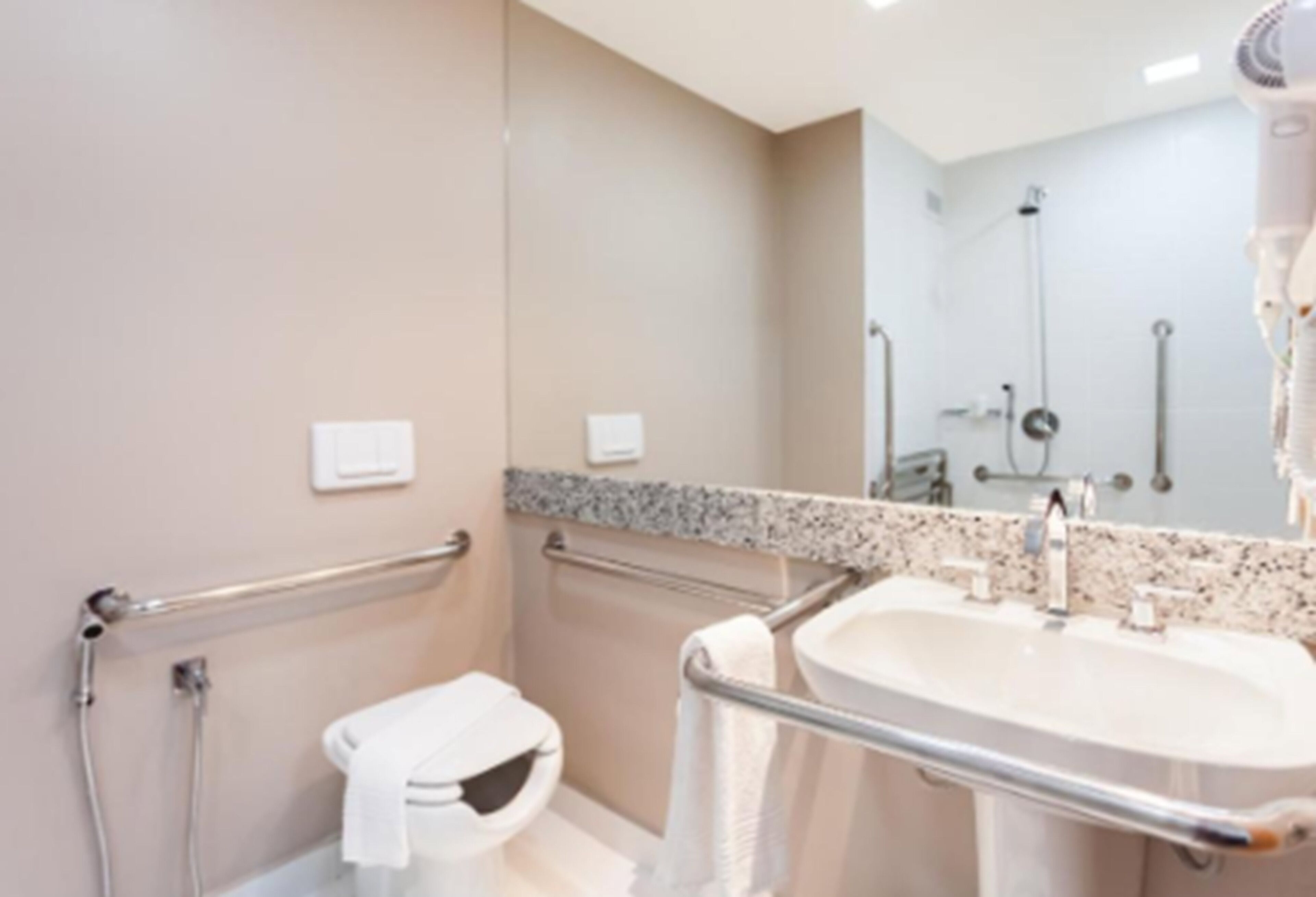 shower, free toiletries, hair dryer, towels