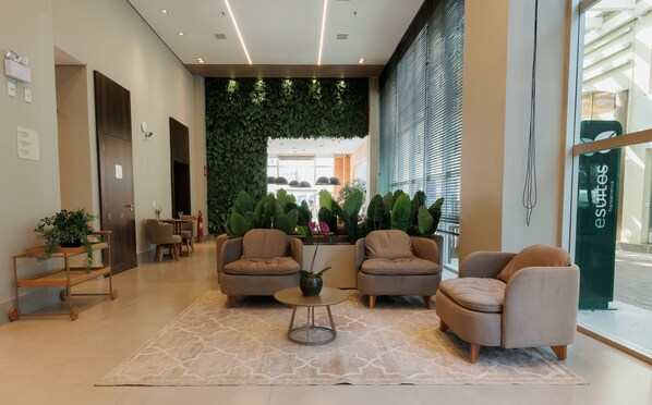 Reception - eSuites Belo Horizonte Minascasa (Belo Horizonte)