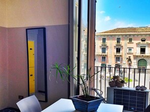 Standard Shared Dormitory, Mixed Dorm (4 Pax)