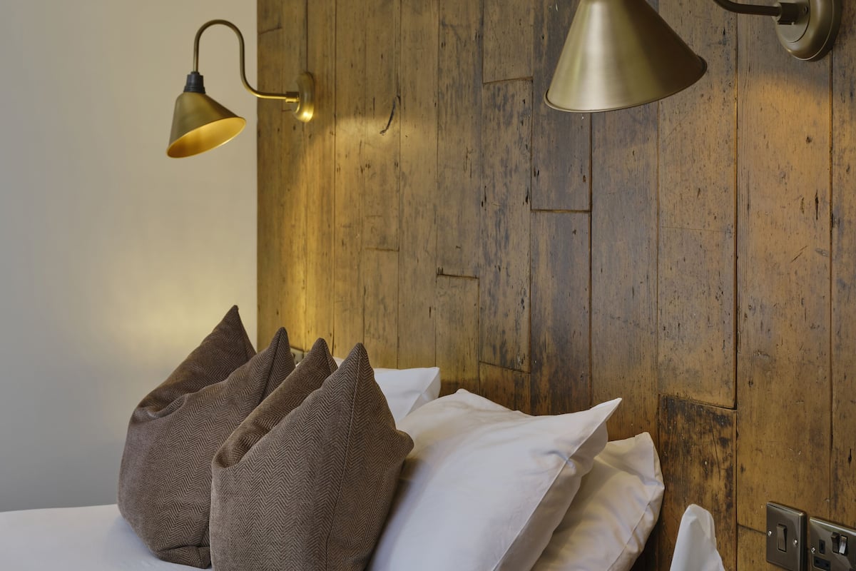 deluxe double room | 1 bedroom, individually decorated, individually furnished