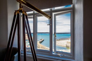 特色装修、特色家居、熨斗/熨板、免费 WiFi