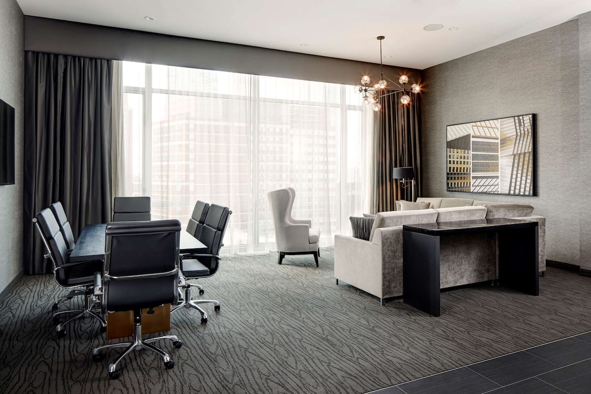 suite, 1 king bed, accessible (roll-in shower) | pillow-top beds, in-room safe, desk, laptop workspace