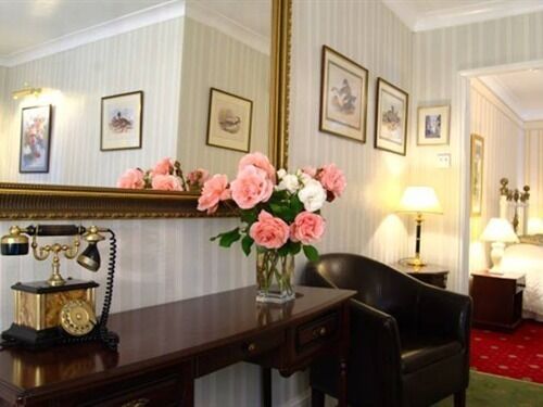 Superior Suite, Ensuite | In-room safe, iron/ironing board, free WiFi