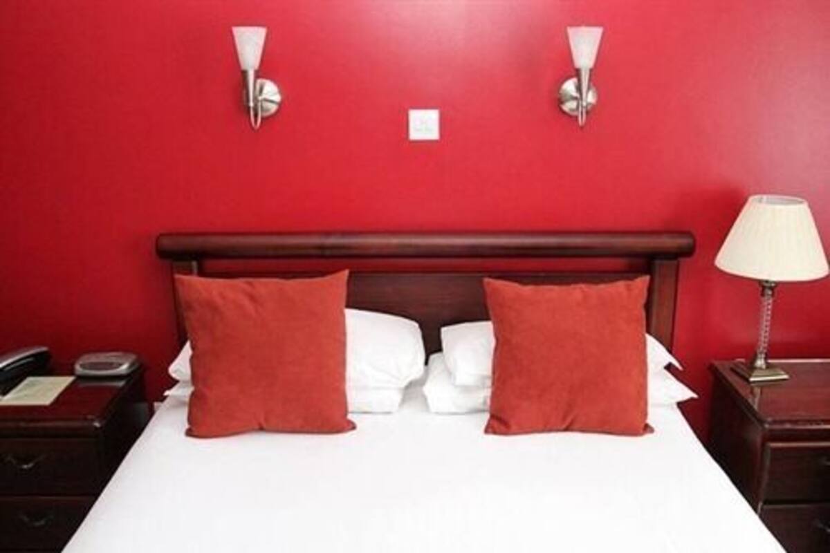 Double Room, Ensuite | In-room safe, iron/ironing board, free WiFi