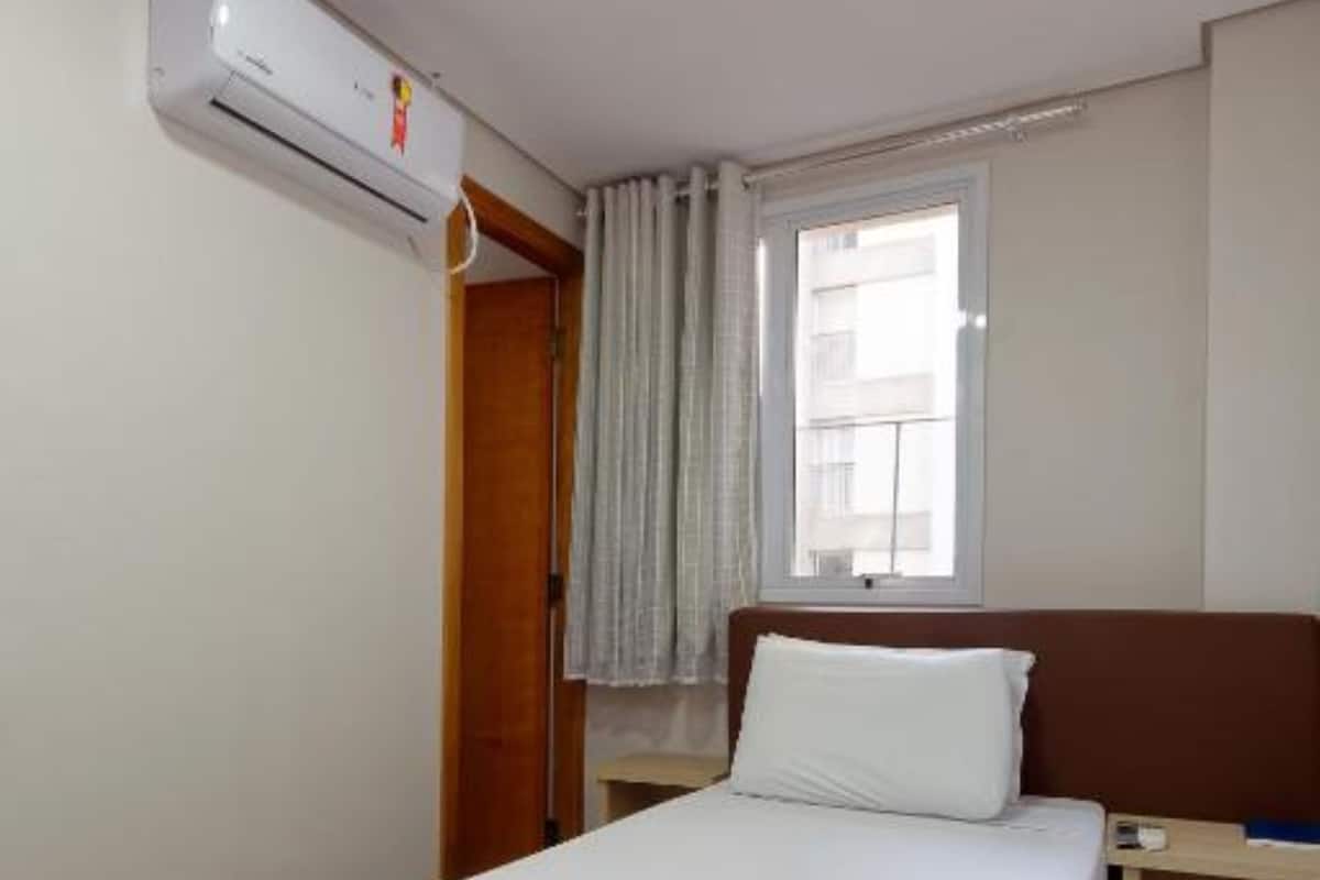 Minibar, cortinas blackout, wifi gratis y ropa de cama