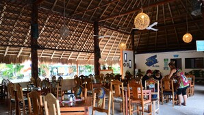 Breakfast, lunch and dinner served - Villa Tulum Hotel (Tulum)