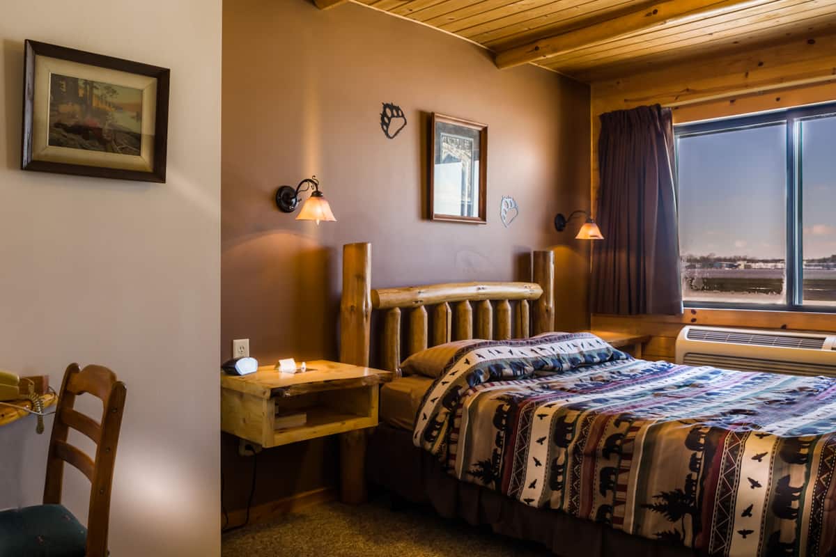 Habitación clásica (6 No Pets) | Ropa de cama de alta calidad y decoración individual