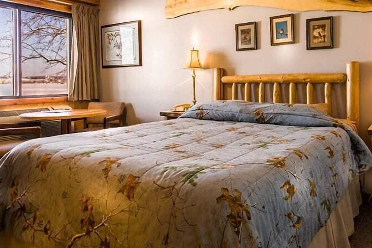 Classic Room (2)