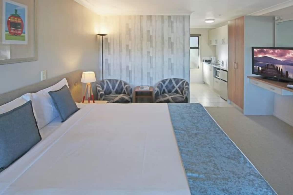 1 Schlafzimmer, hochwertige Bettwaren, Daunenbettdecken