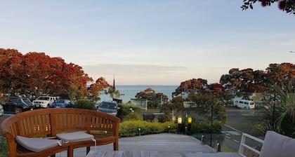 Whangaparaoa Lodge Motel