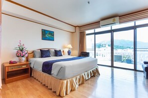 Premier Double Room | Desk, free WiFi, bed sheets - Capital O 1115 Wang Thong Hotel Maesai (Mae Sai)