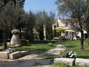 Exterior - Le Domaine de la Fosse (Saint-Gilles)
