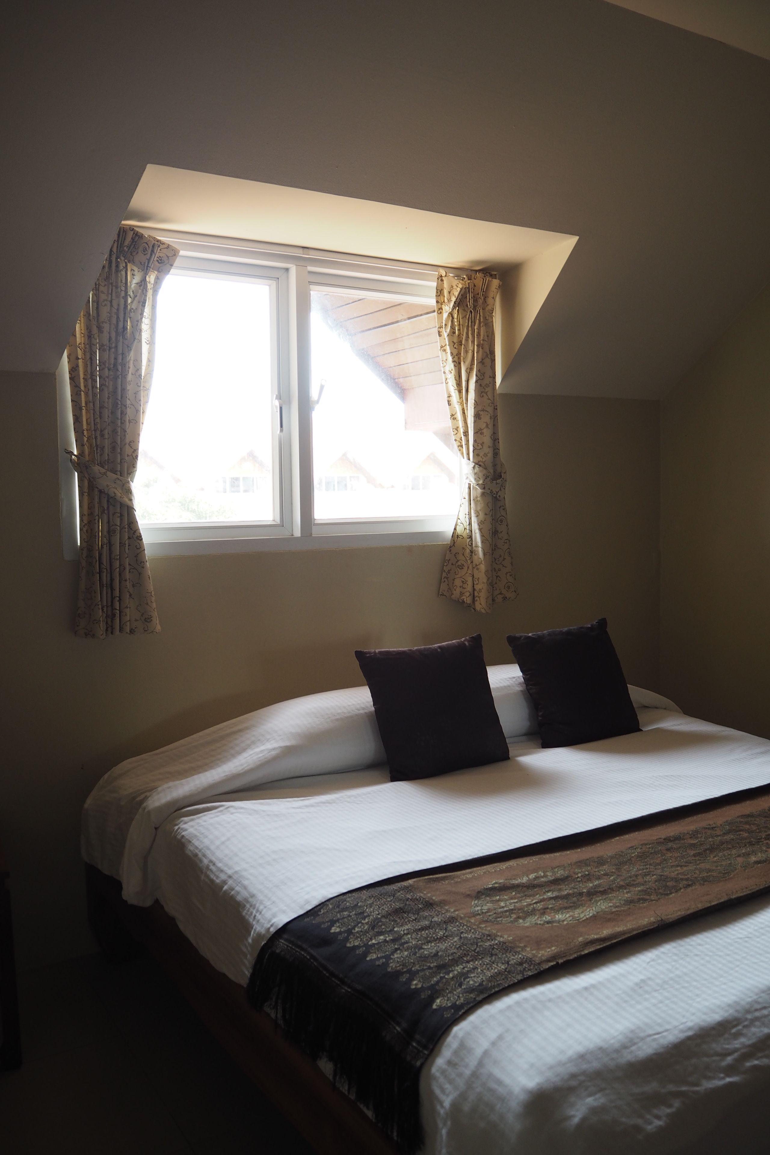 suite, 3 bedrooms | 1 bedroom, minibar, in-room safe, free wifi