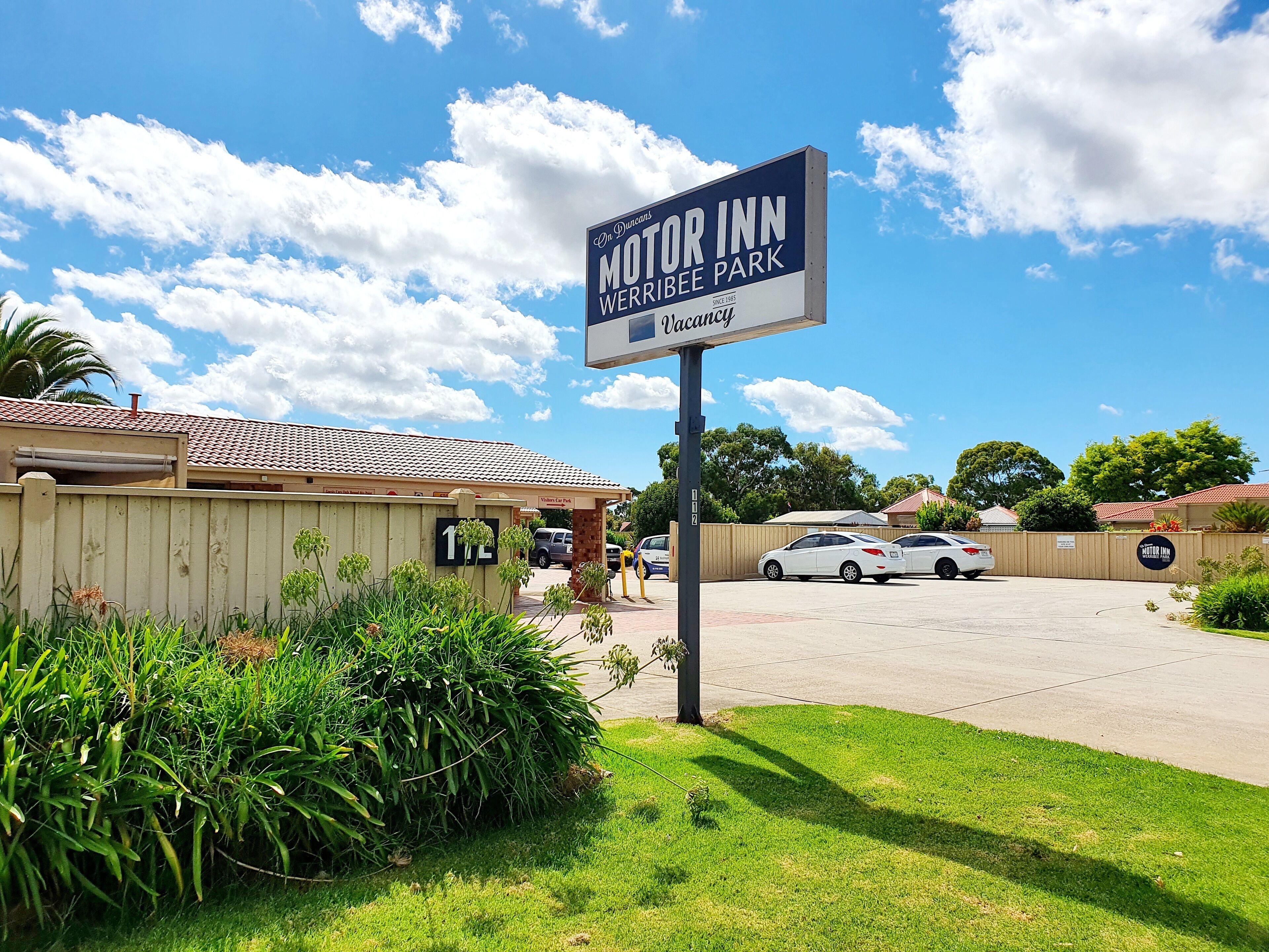 Photo - Werribee Park Motor Inn