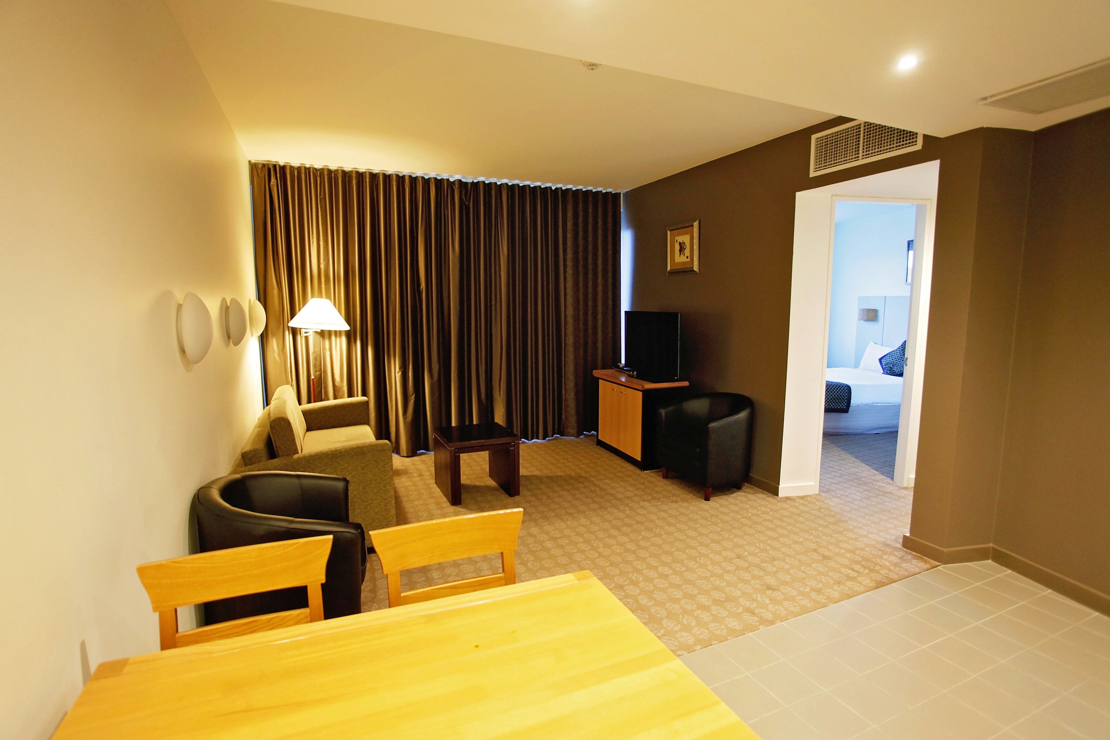 deluxe suite | 1 bedroom, minibar, in-room safe, desk