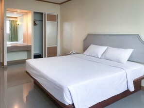 Deluxe Bathtub | Caja de seguridad en la habitación, camas extra y wifi gratis