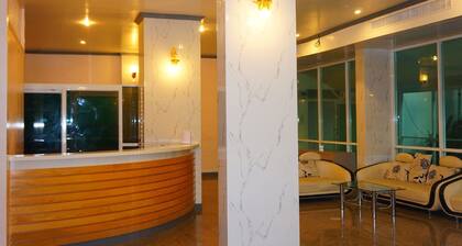 J Two S Pratunam Hotel