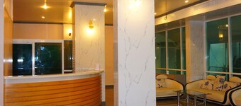 J Two S Pratunam Hotel