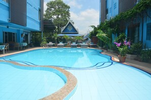 Udendørs pool