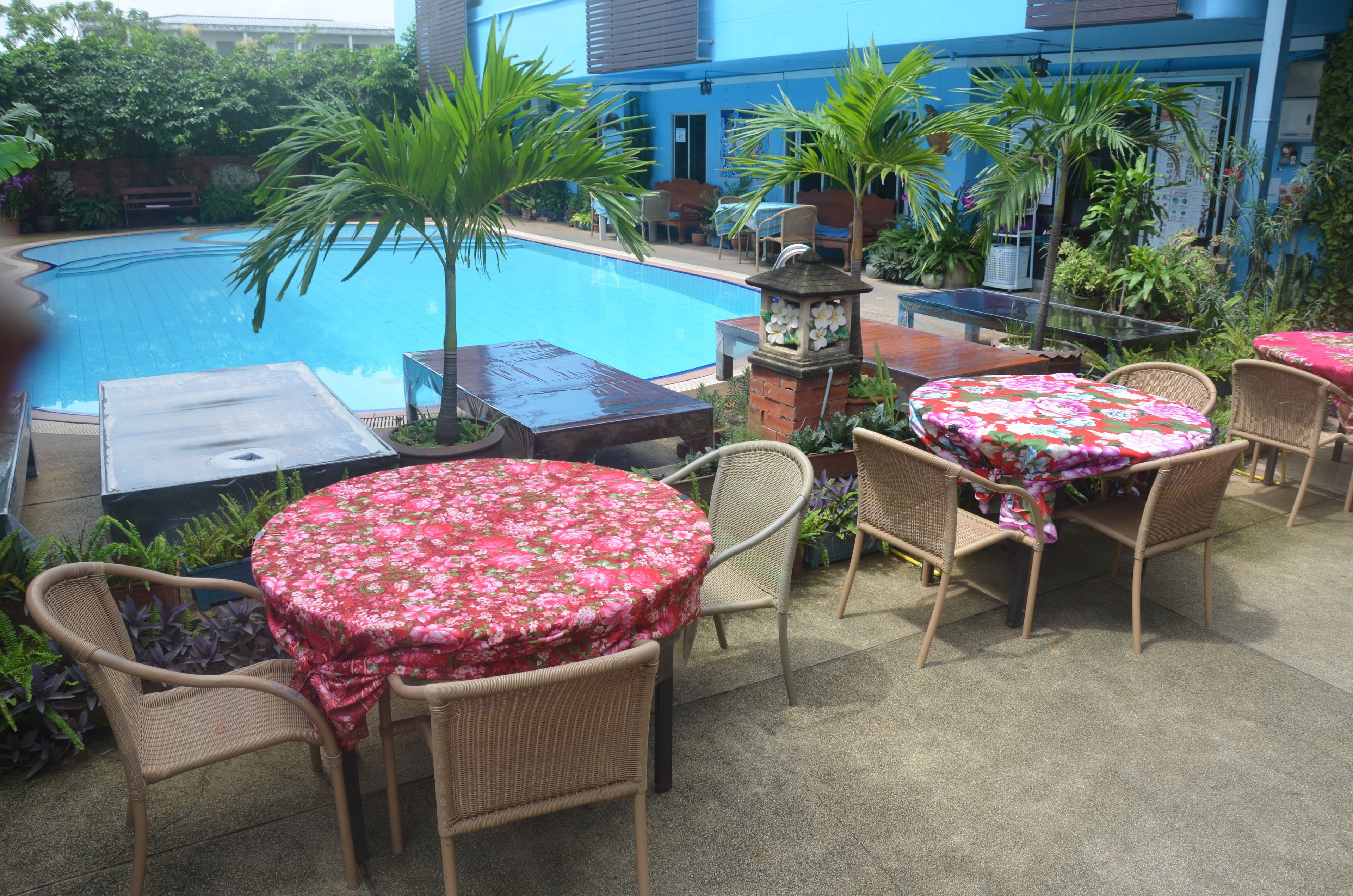 breakfast, lunch, dinner served; pool views