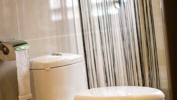 Shower, towels