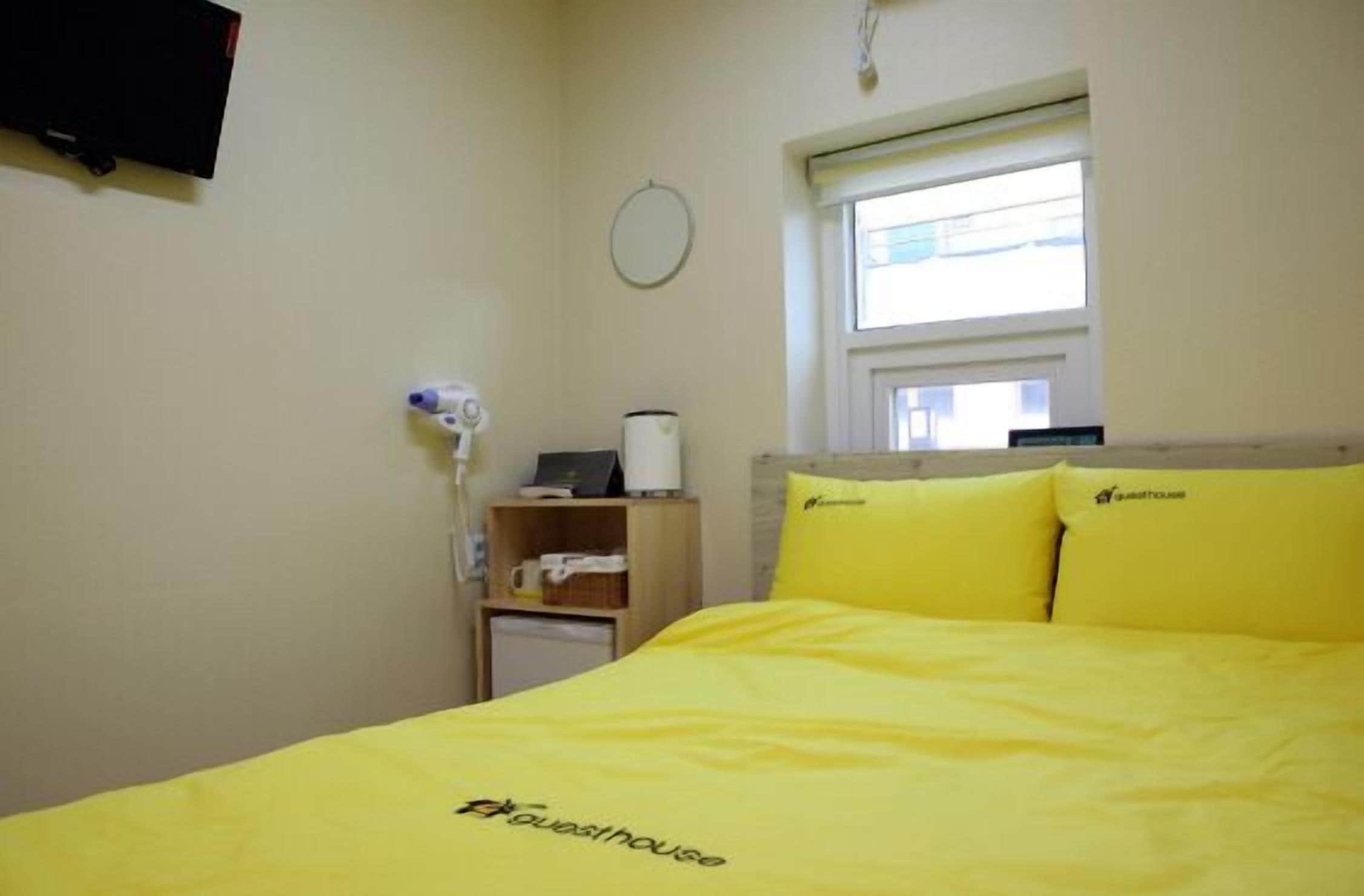 down duvets, free wifi, bed sheets, wheelchair access