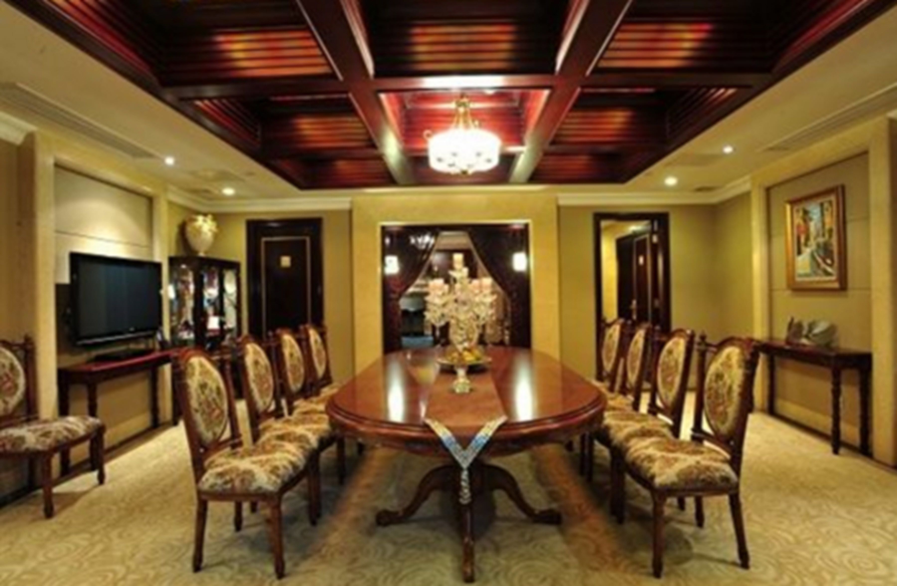 Photo - Royal Marina Plaza
