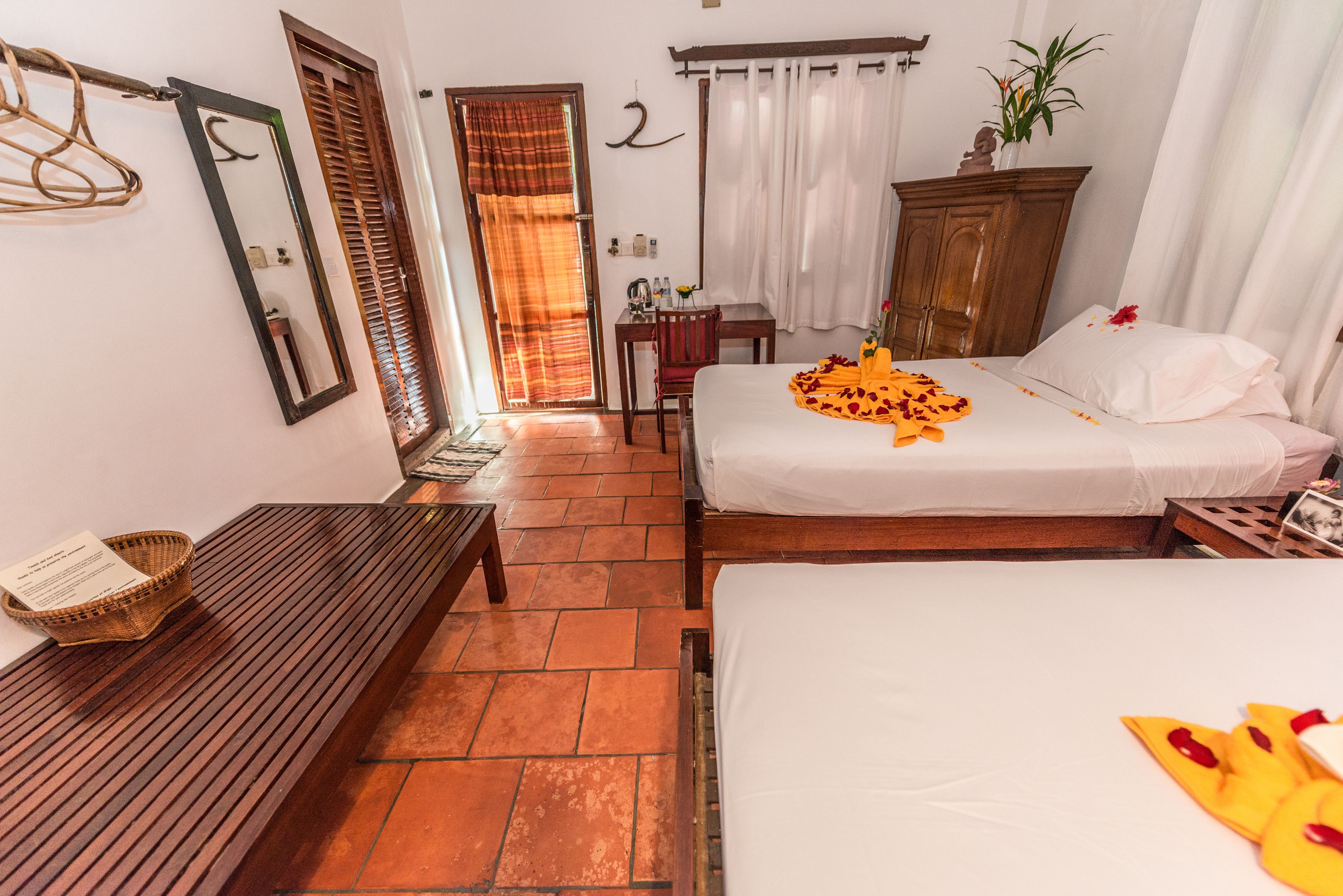 in-room safe, rollaway beds, free wifi